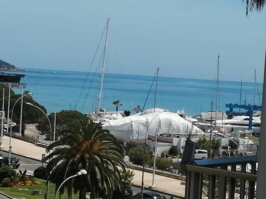 Joli Studio Bord De Mer, Clim, Balcon, Parking Prive Menton Luaran gambar