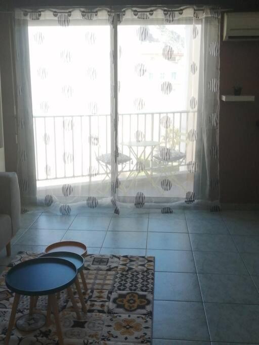 Joli Studio Bord De Mer, Clim, Balcon, Parking Prive Menton Luaran gambar