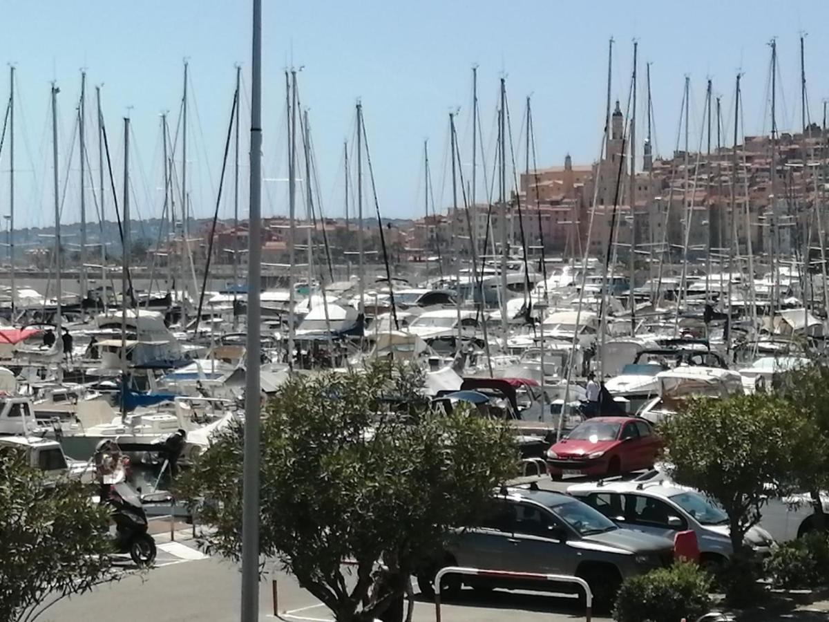 Joli Studio Bord De Mer, Clim, Balcon, Parking Prive Menton Luaran gambar