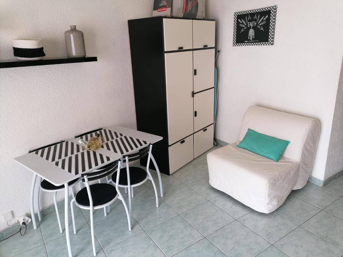 Joli Studio Bord De Mer, Clim, Balcon, Parking Prive Menton Luaran gambar